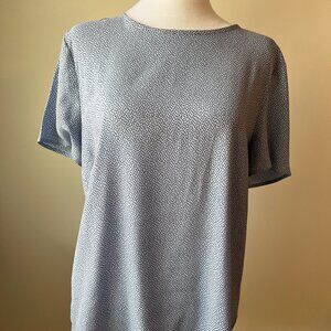 Ann Taylor Light Blue & Black Dotted Short Sleeve Blouse Size M summer crew neck